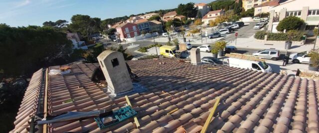 Couvreur Puget sur Argens : réparation fuite toiture